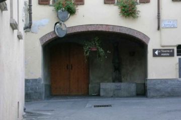 Immagini e angoli di Chiusa di San Michele - Via Barella